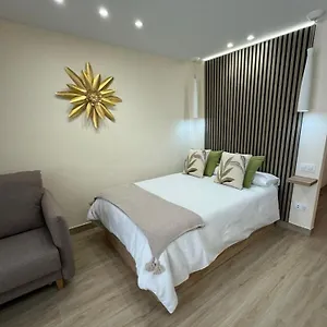 https://apartamentos-benalmadena-agata.es-andalucia.com